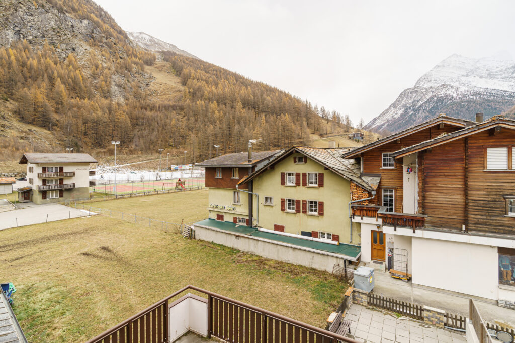 Haus Astoria, Wohnung Nr. 5, Saas-Grund – Aussicht vom Balkon