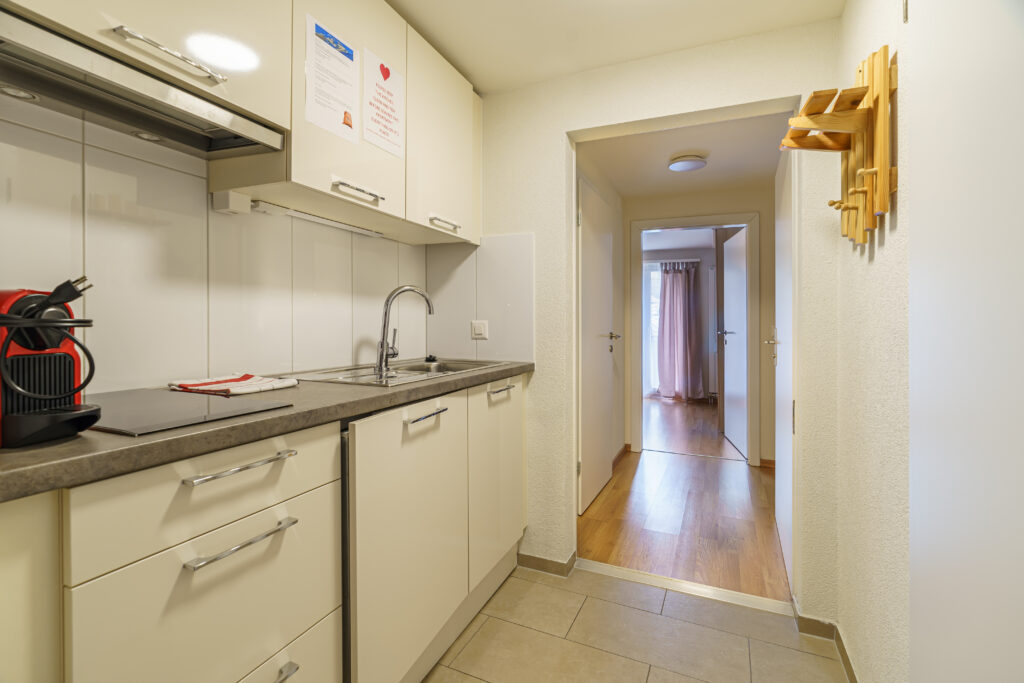 Haus Astoria, Wohnung Nr. 6, Saas-Grund – Küche