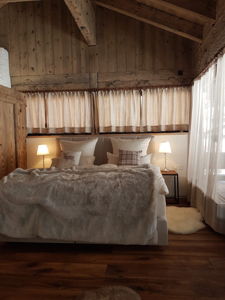 Villa Alpenhof, Wohnung Nr. 2, Saas-Almagell – Schlafzimmer 4