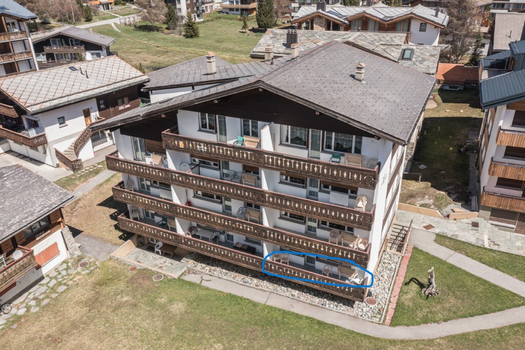 Haus Alfa in Saas-Fee – Luftaufnahme