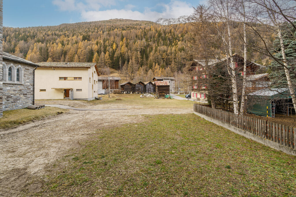 Haus City in Saas-Grund – Garten und Umgebung